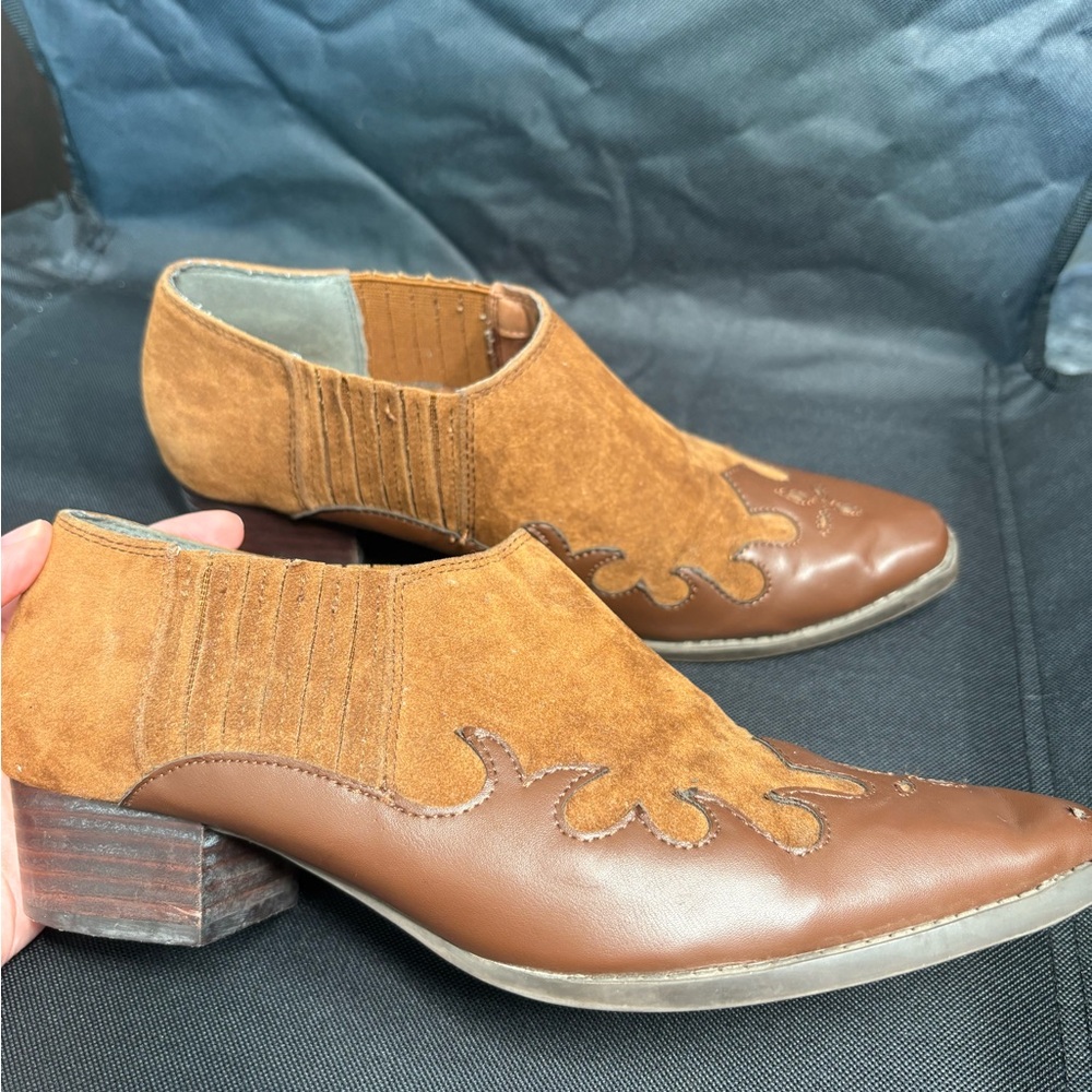 Lowrys Farm Western Style Ankle Mule Booties - Picture 7 of 11